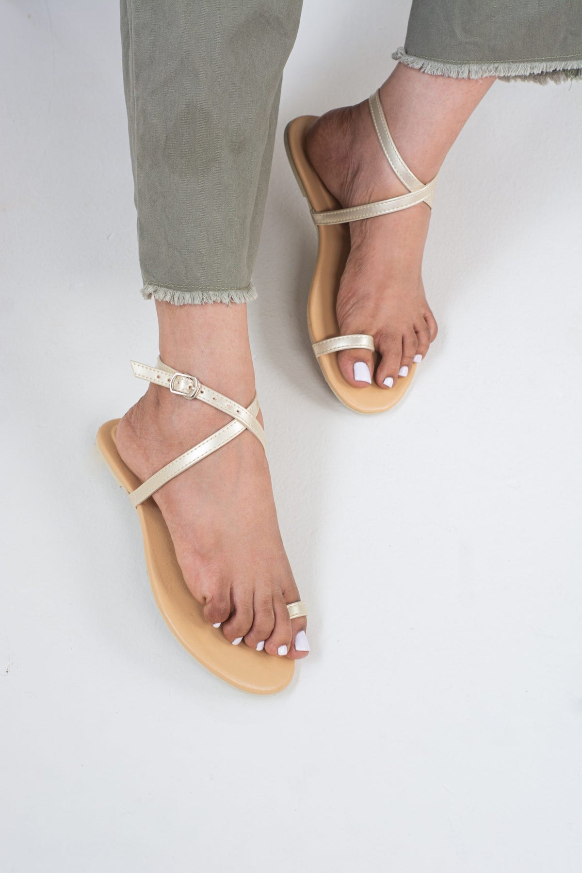 Nayeli Flats Sandals