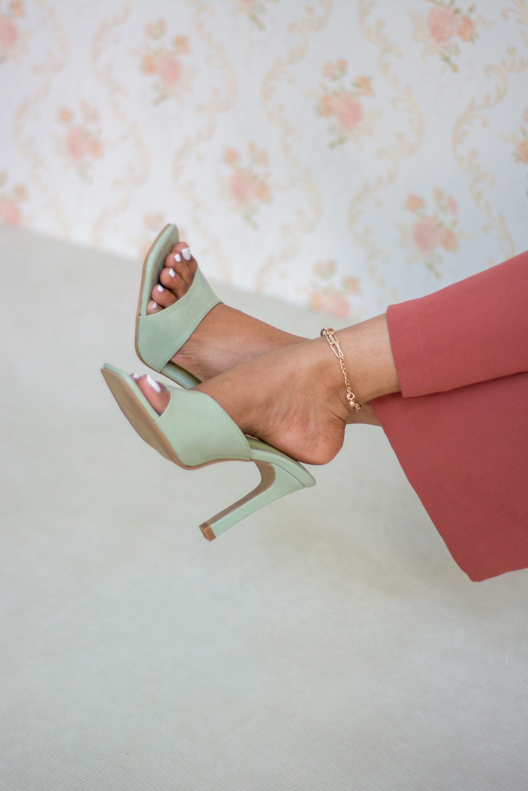 Laydeez Flynn Mule Heels