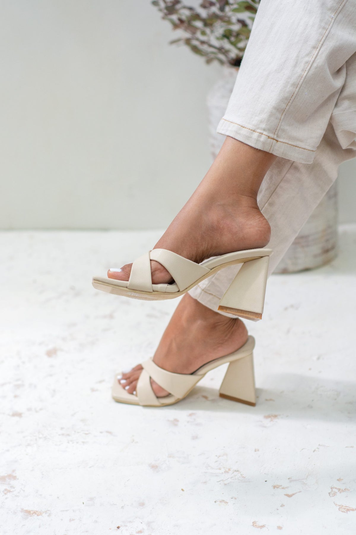 Laydeez Lea Crossover Triangle Heels