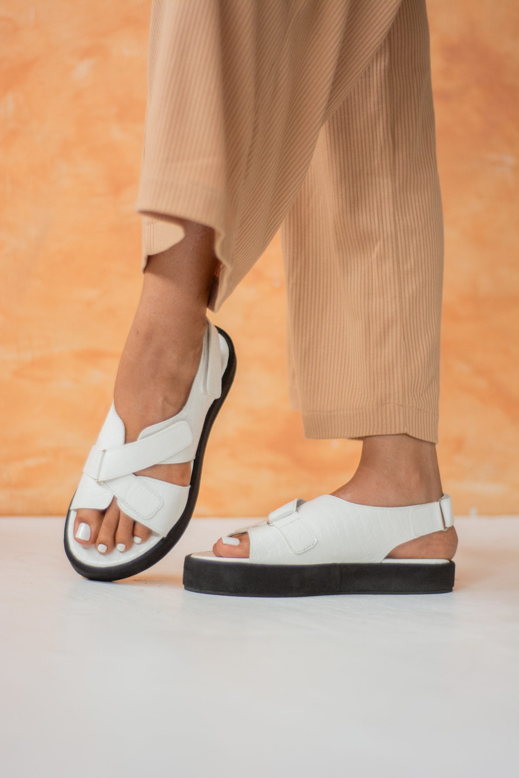 Laydeez Cinnamon Dad Sandals