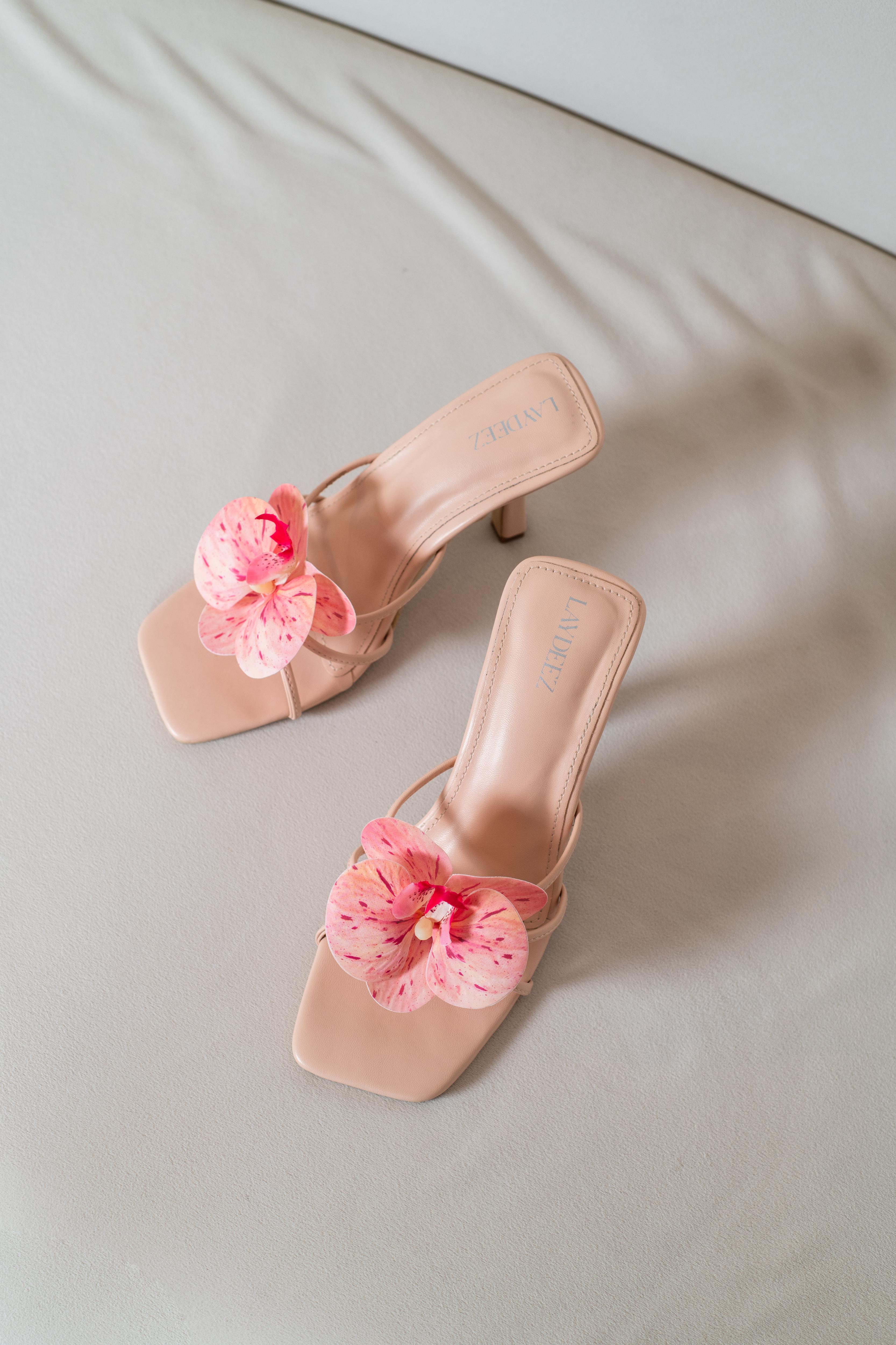 Rhea Pointed Heels