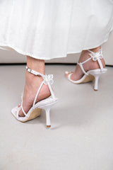 Lunafly Pointed Heels.